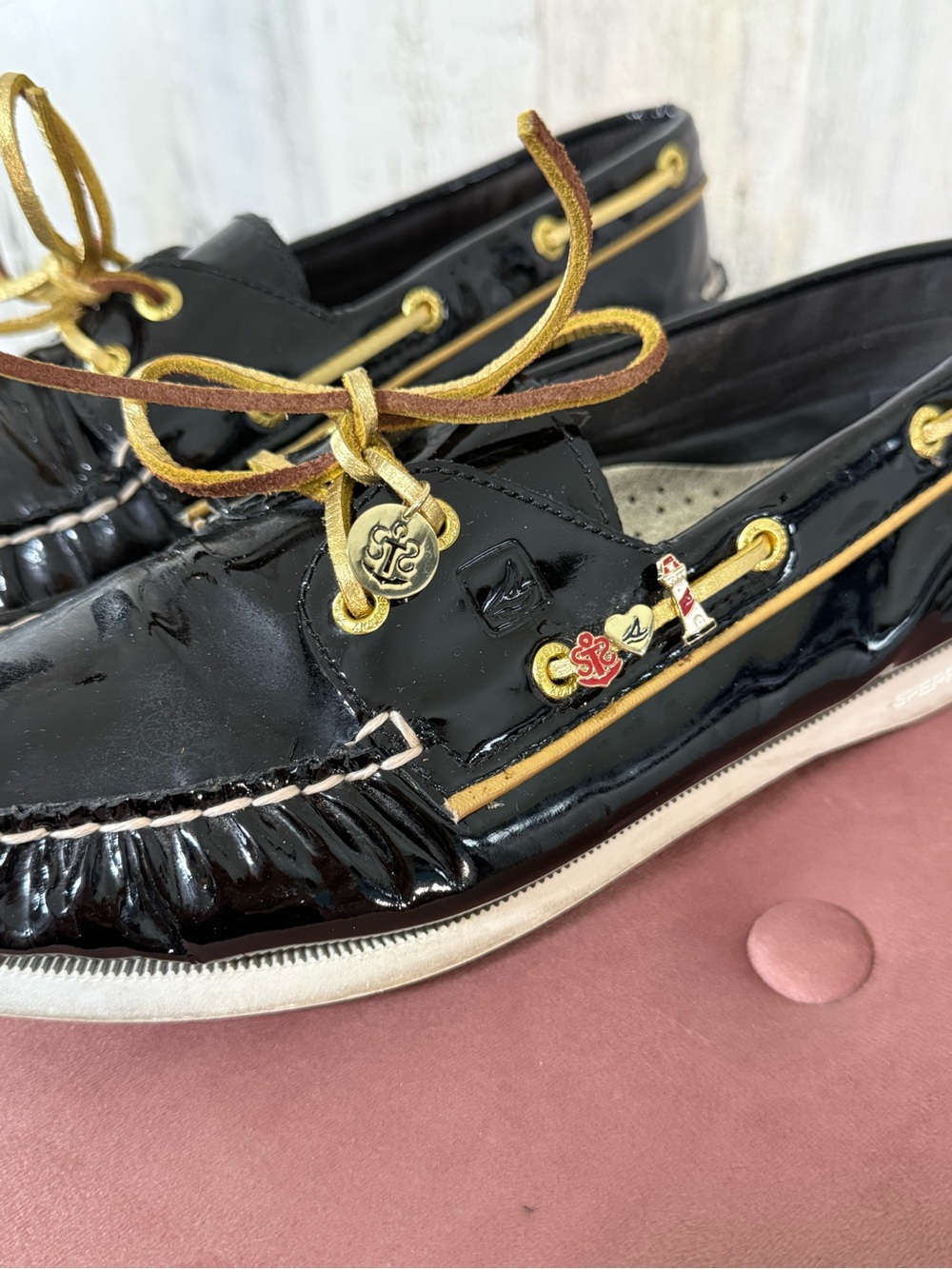Sperry Black Patent Leather Boat Shoes Gold Laces with Charms Nautical - Picture 4 of 13